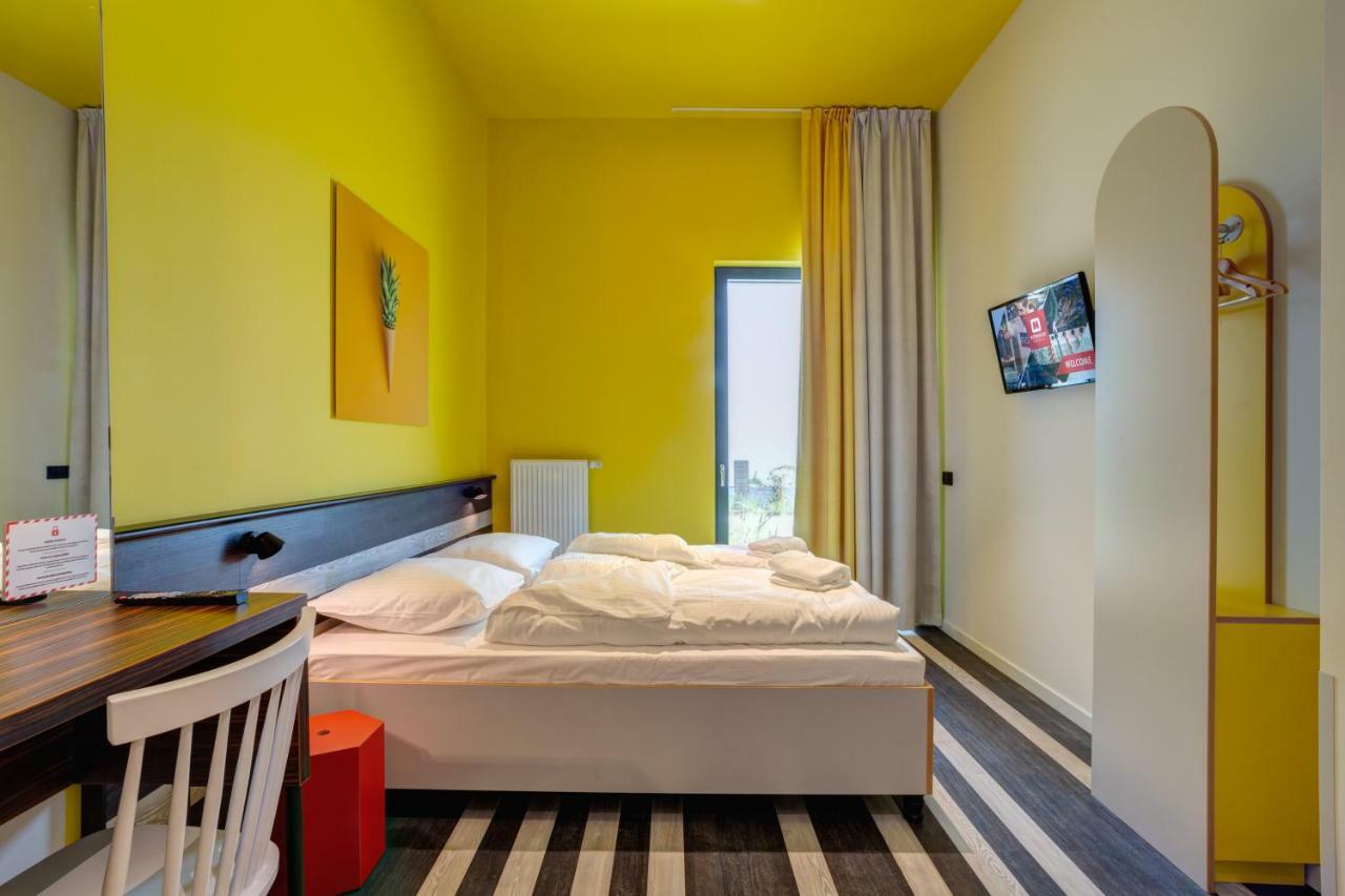 ไมนิงเงอร์ โฮเต็ล บรัสเซลส์ การ์ ดู มิดี Hotel Saint-Gilles ภายนอก รูปภาพ